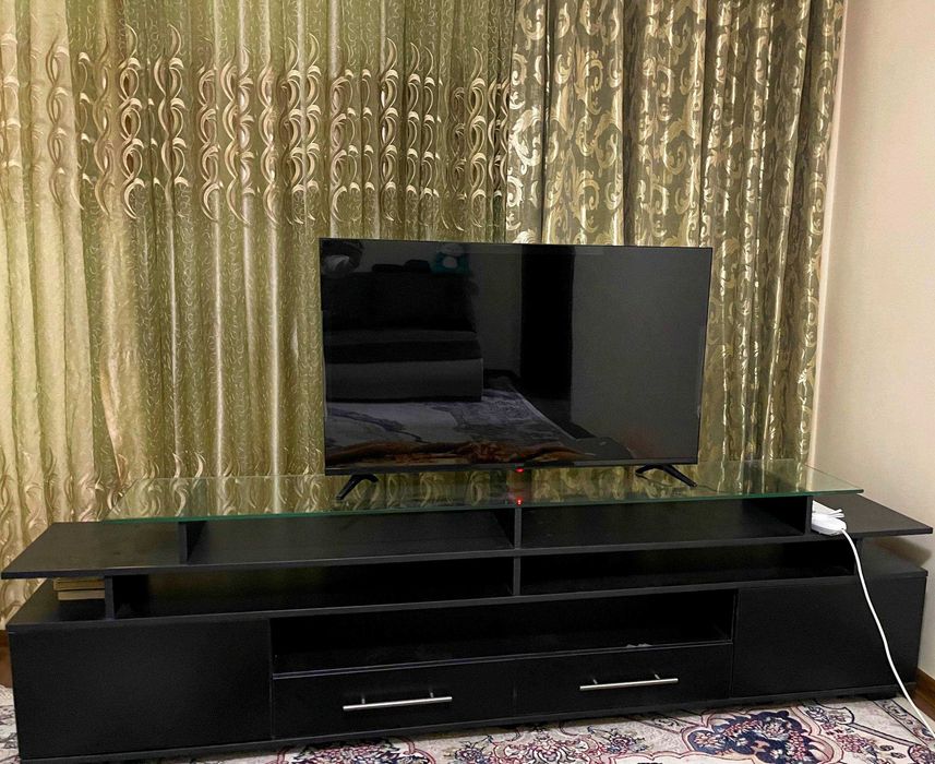 Старые мебели , приходий  и подставка