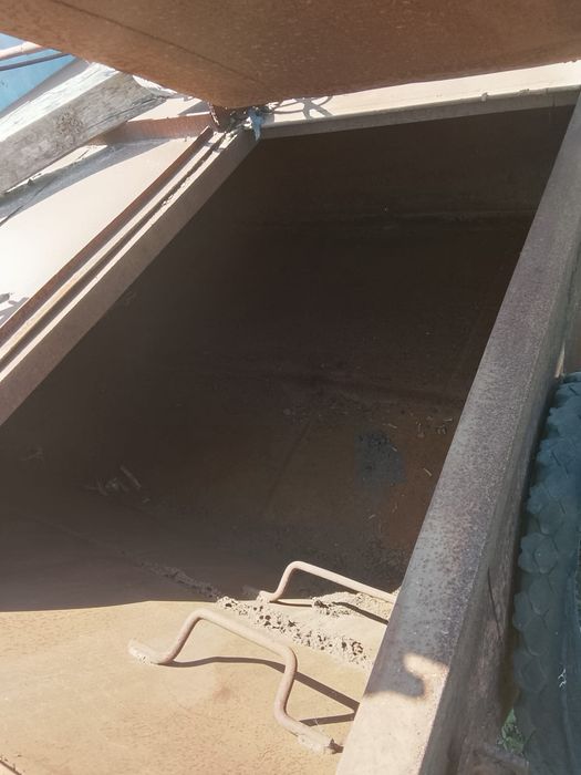 Продам баки под воду или зерно