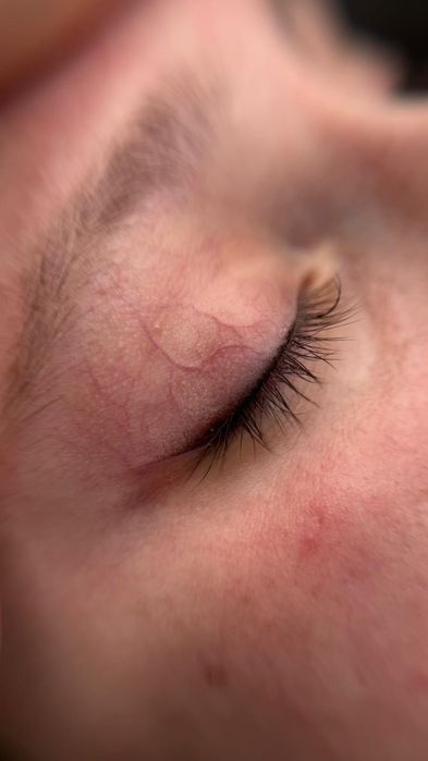 (Micropigmentare Cluj) Zona :sprâncene, buze, ochi