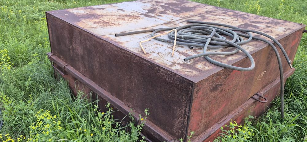 Продам бак металлический