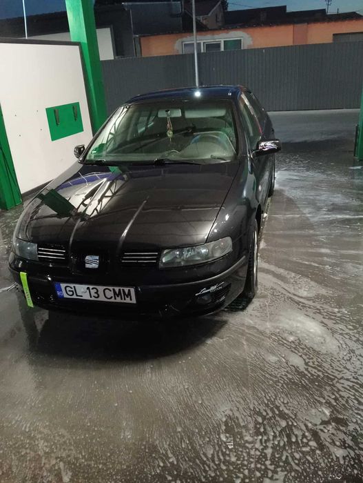 Vând Seat Leon ,