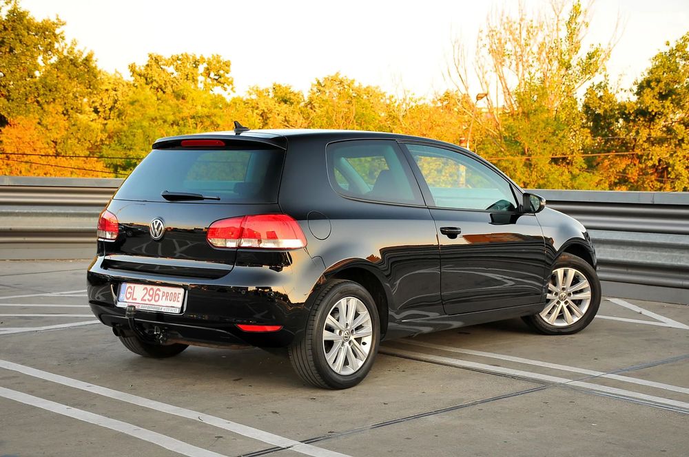 Volkswagen Golf 2012 benzină, 4.690 € — imagine 2