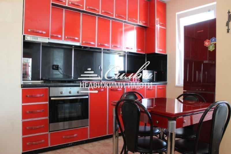 Дава се под наем Двустаен апартамент в Шумен, Болницата - 65 кв.м за 255 € - Снимка #3