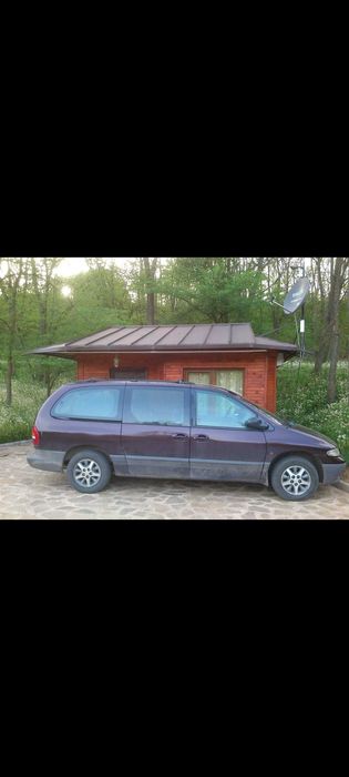 Продава се на части