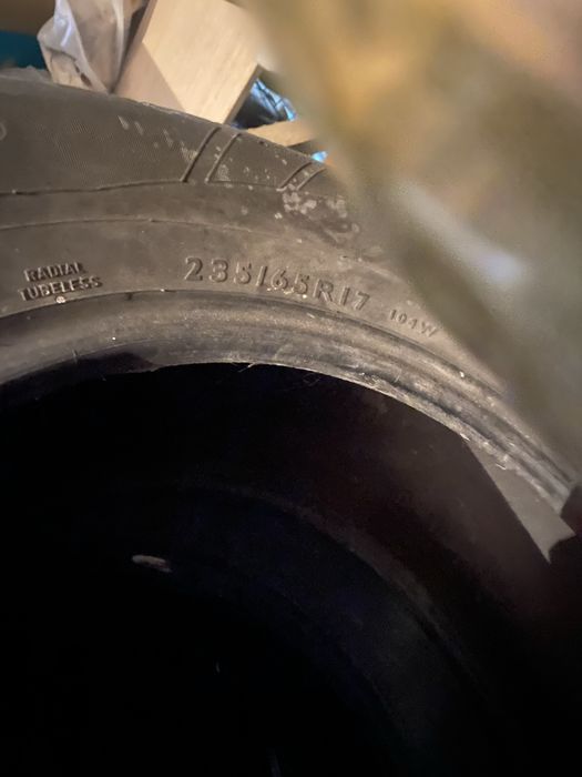 235/65/17 продам