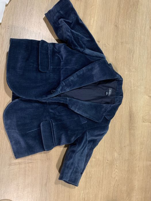 Vand costumas botez baietel