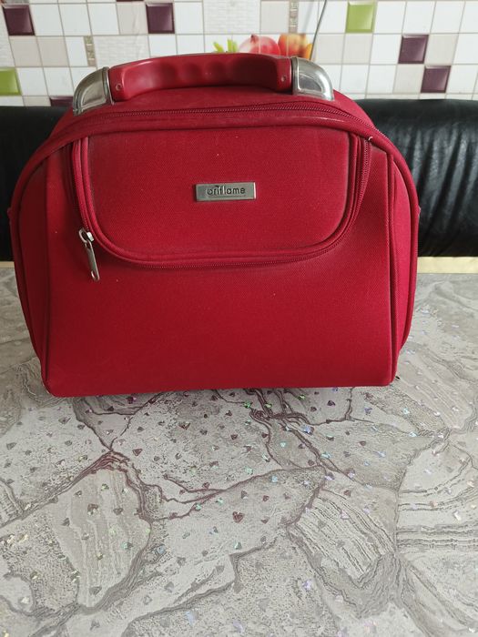 Продам кейс для косметики