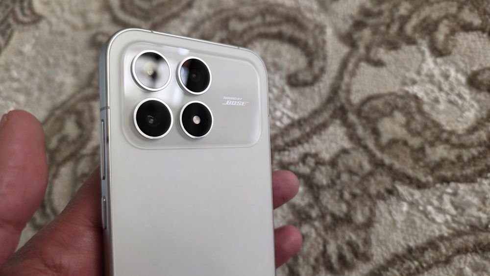 Redmi K90 в наличии