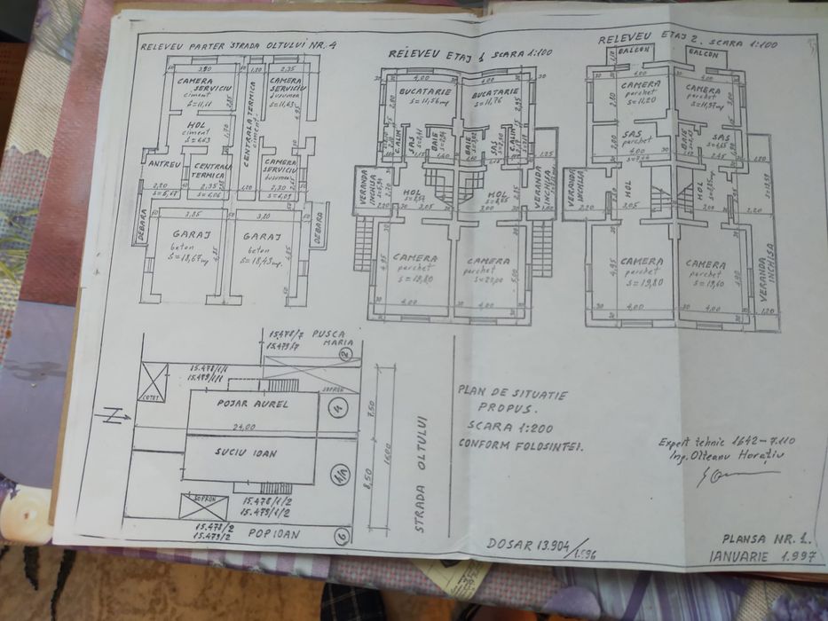 Casa in calcan , zona Iulius Mall , Intre Lacuri
