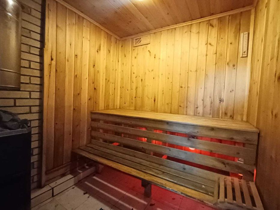 В продаже летний домик, Бесколь