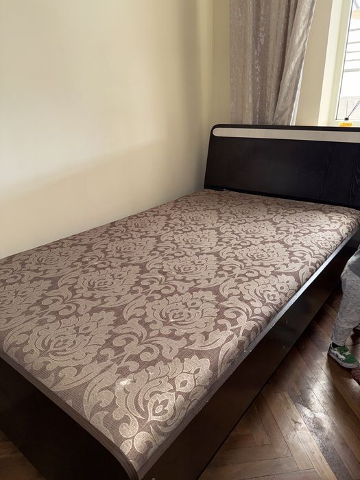 Продам кровать очень хорошую