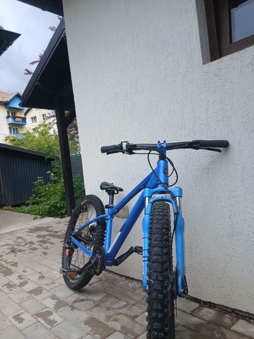 Cube 240 acid race series