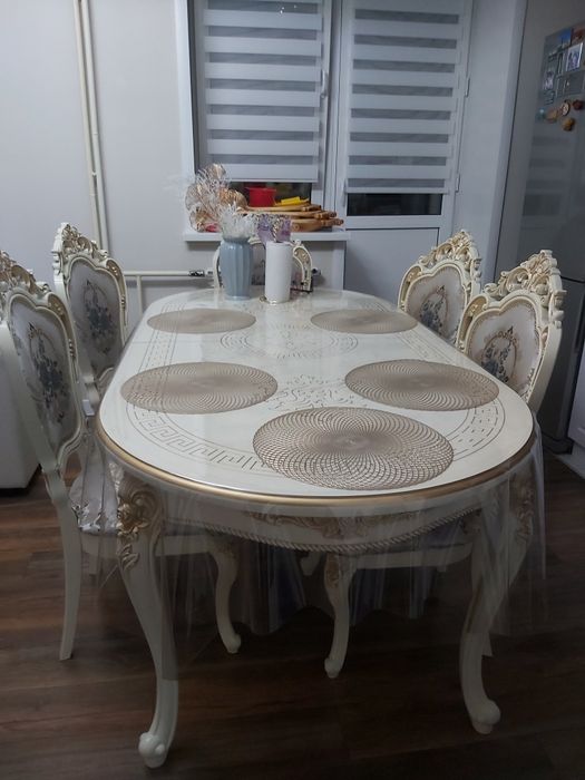 Продам стол  со  стульями