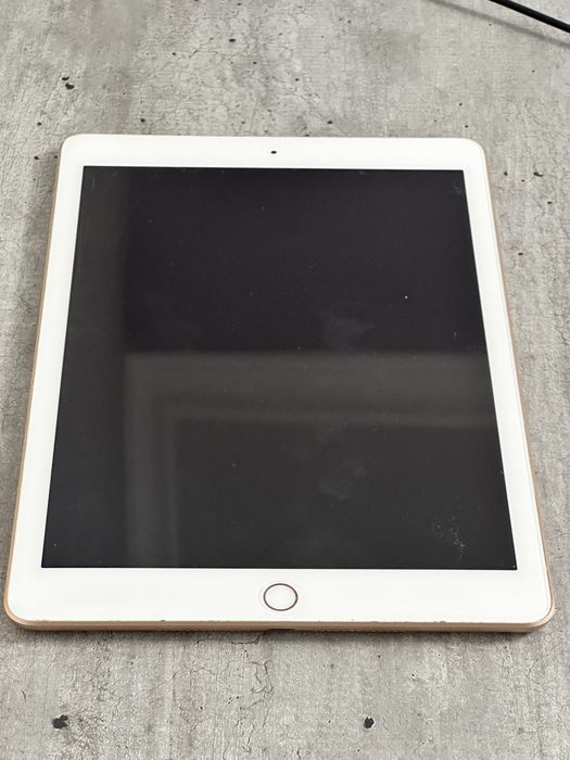 Продается Ipad 6