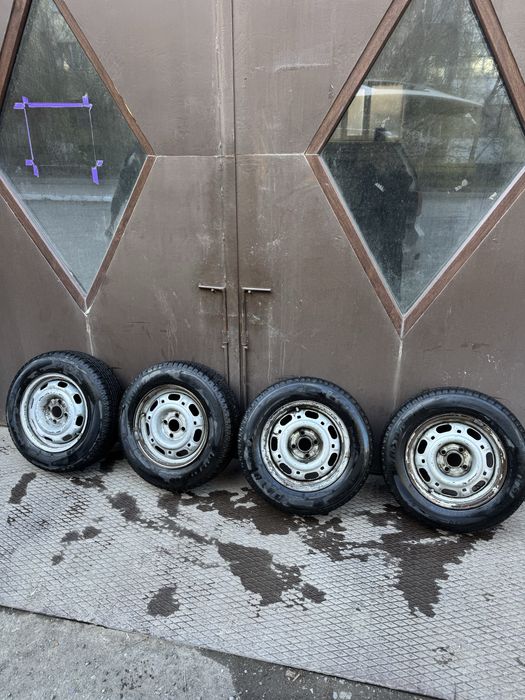 Продается зимняя резина с дисками