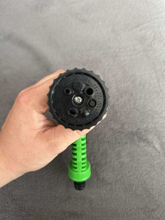 Furtun Extensibil pentru Gradina 30 m + Pistol din plastic cu 7 jeturi