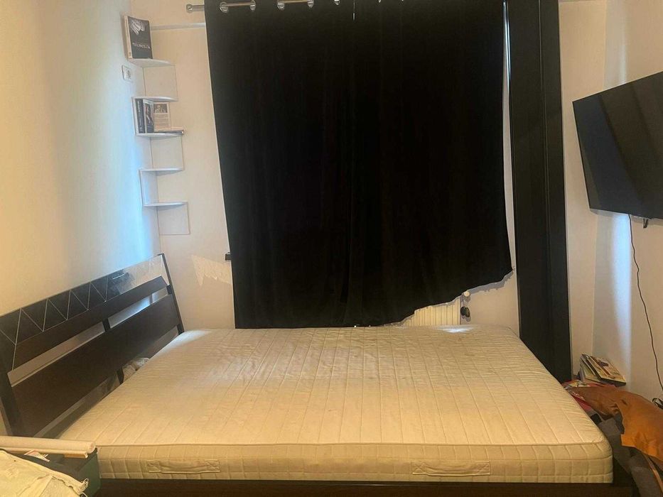 Mobilier dormitor – dulap, comodă.
