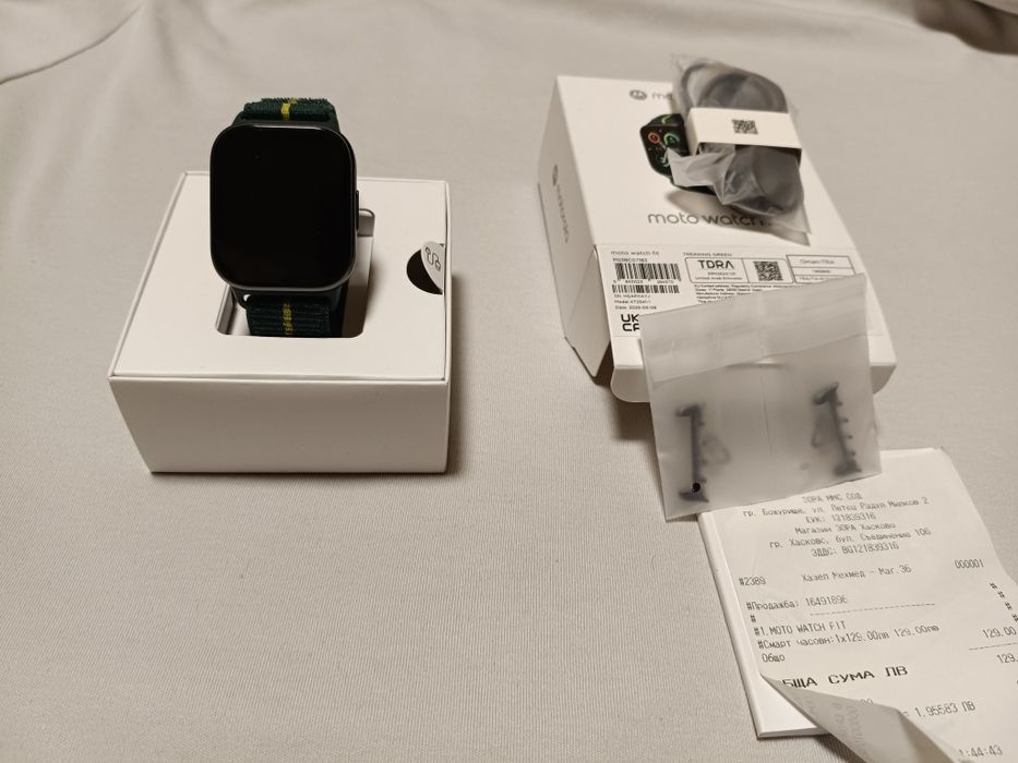 Смарт часовник Motorola moto watch fit