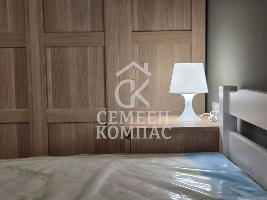 Двустаен луксозен апартамент/за първи наематели