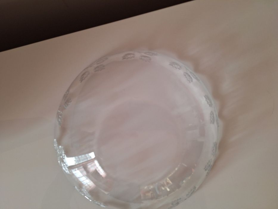 Стъклена купа за плодове