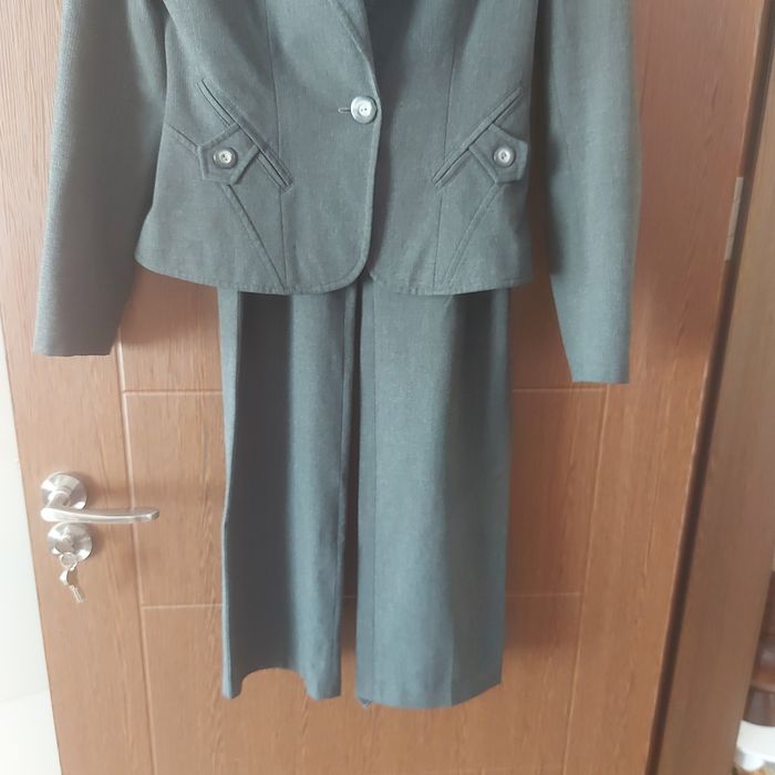 Дамски костюм българска фирма