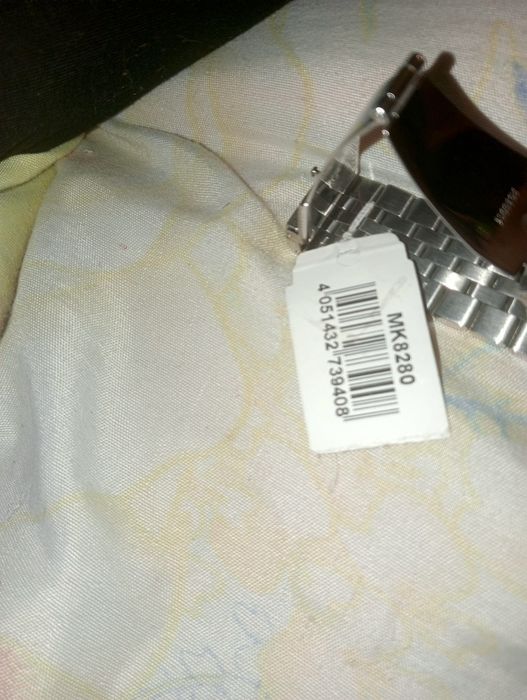 Часы доки все есть коробка тоже