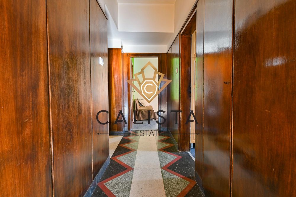 Дава се под наем Тристаен апартамент в София, Център - 135 кв.м за 1099 € - Снимка #8