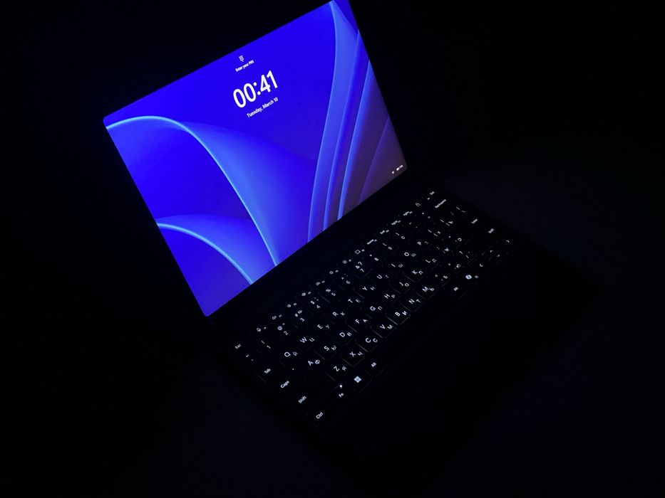 Планшет Surface Pro 12-inch 16/512 + клавиатура + стилус