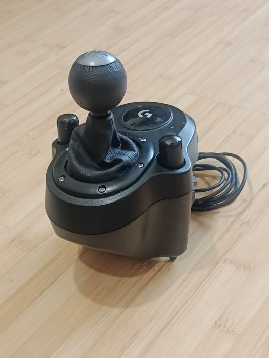 Set Volan Logitech G923 + Pedale + Schimbător