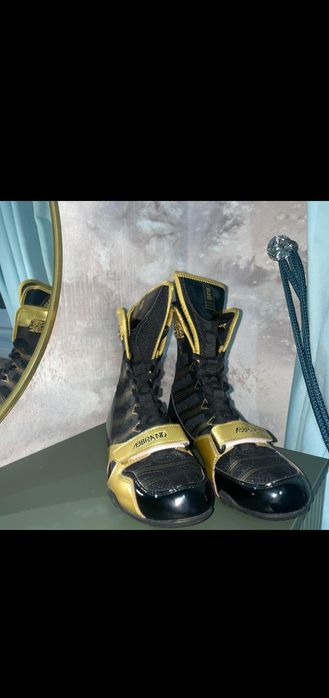 Боксерские обувь и форма