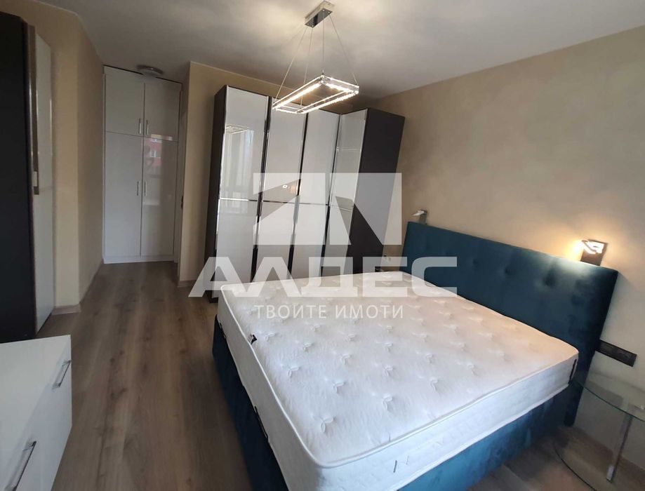 Дава се под наем Тристаен апартамент в София, Изток - 120 кв.м за 1196.97 € - Снимка #5