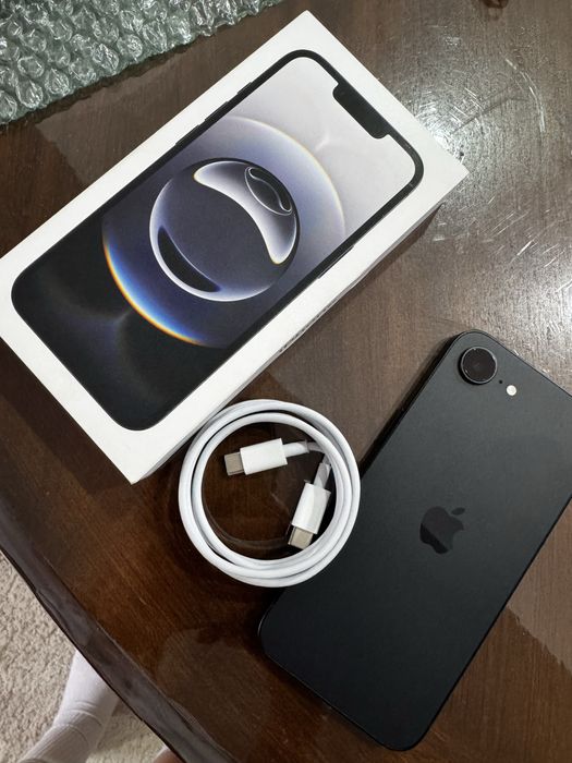 Iphone 16e nou inca in garantie