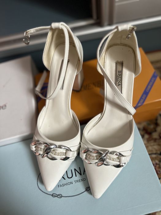 Удобная каблук.