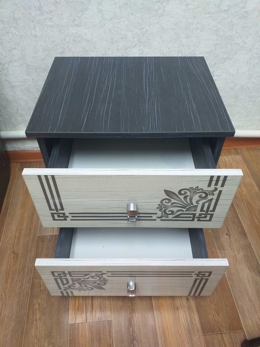 Продам тумбочку.