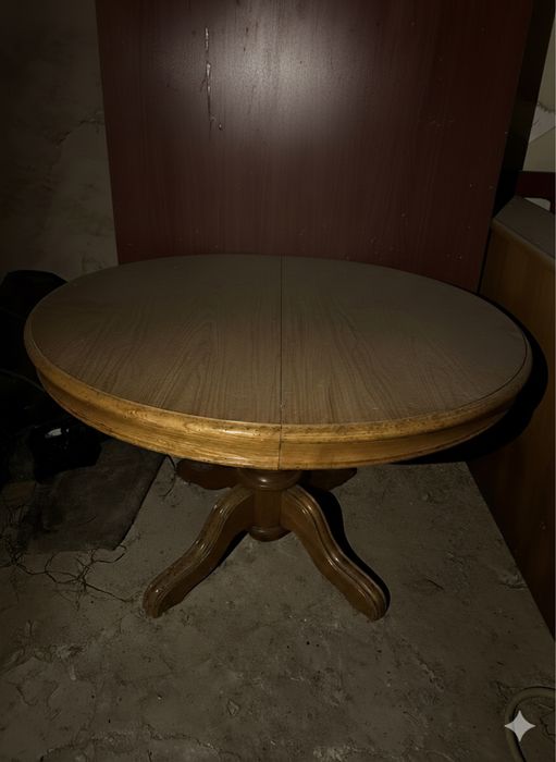 Masa de bucatarie  clasica