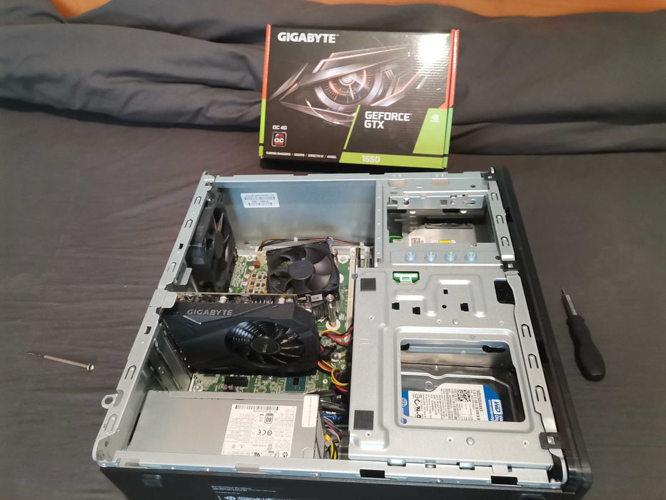 Компютър за игри или работа