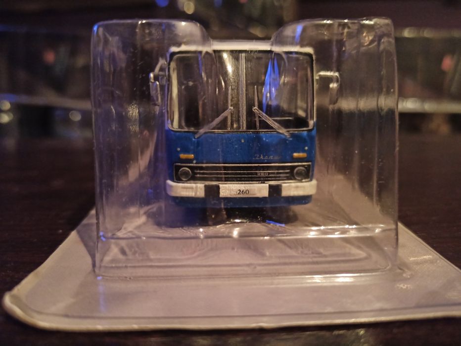 Vând macheta Ikarus 260 / schimb