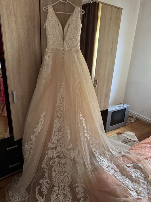 Rochie de mireasa ivory