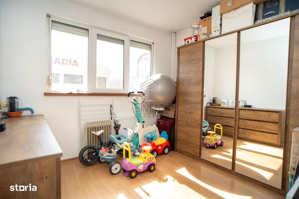 Apartament AN cu 4 camere Bld Dacia