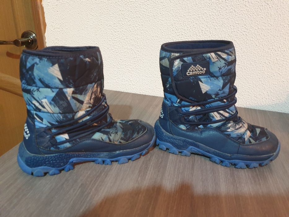 Продам Детскии зимние