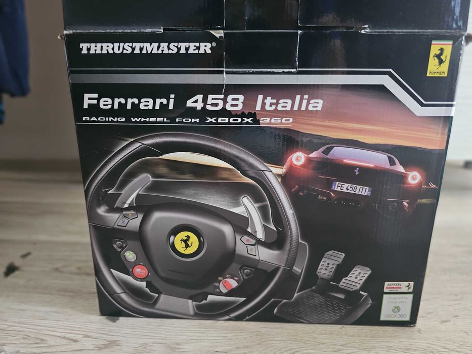Volan Ferrari si pedale compatibil cu Xbox360