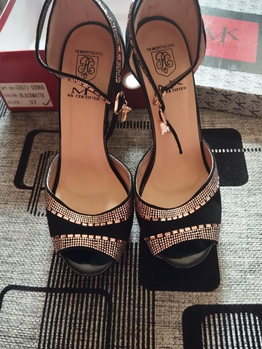 туфли 37-го размера