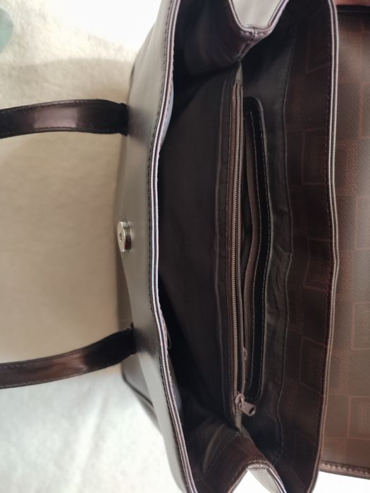 Дамска чанта в отлично състояние