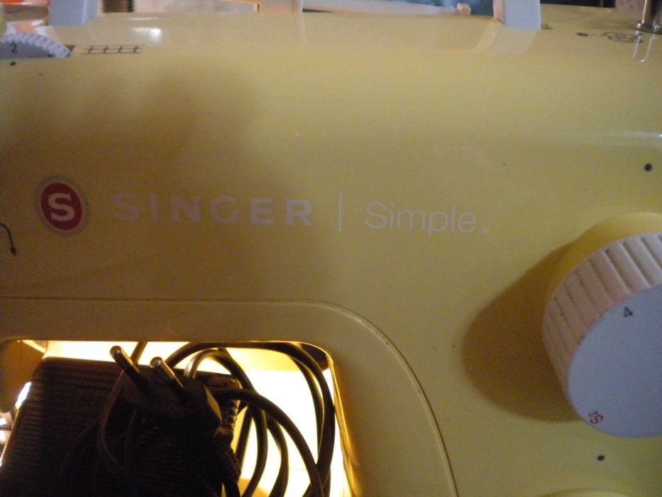 Masina de cusut electrica SINGER