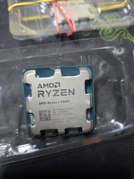 Продаётся процессор AMD ryzen 5 7500f
