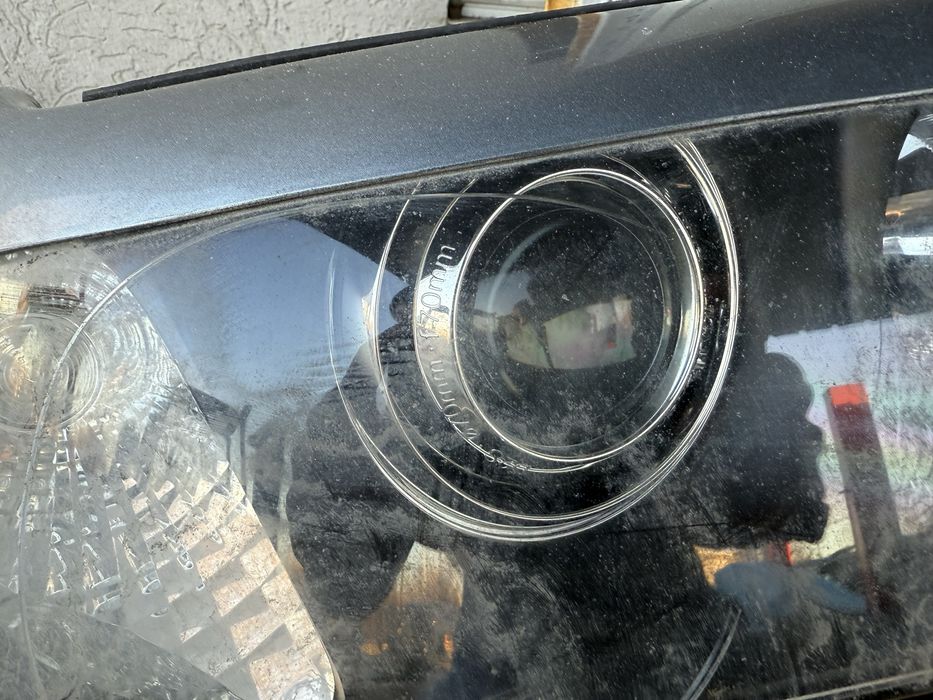 Десен фар Dynamic xenon Бмв Х3 Е83