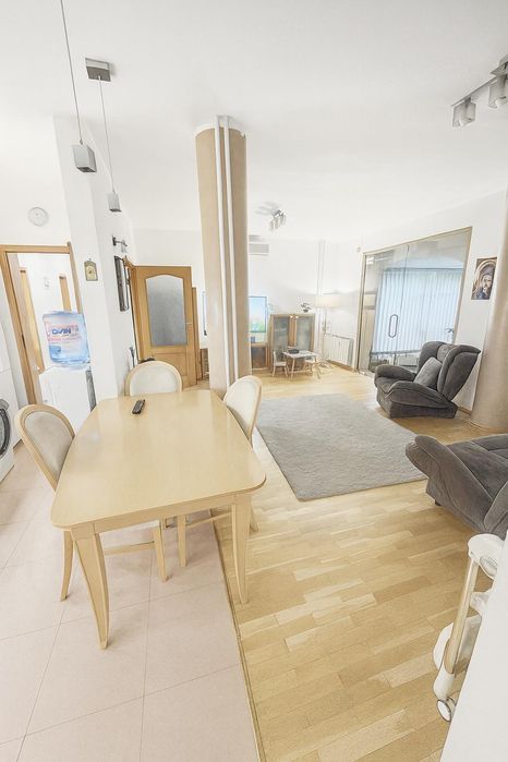 Дава се под наем Тристаен апартамент в Пловдив, Младежки Хълм - 130 кв.м за 663 € - Снимка #3