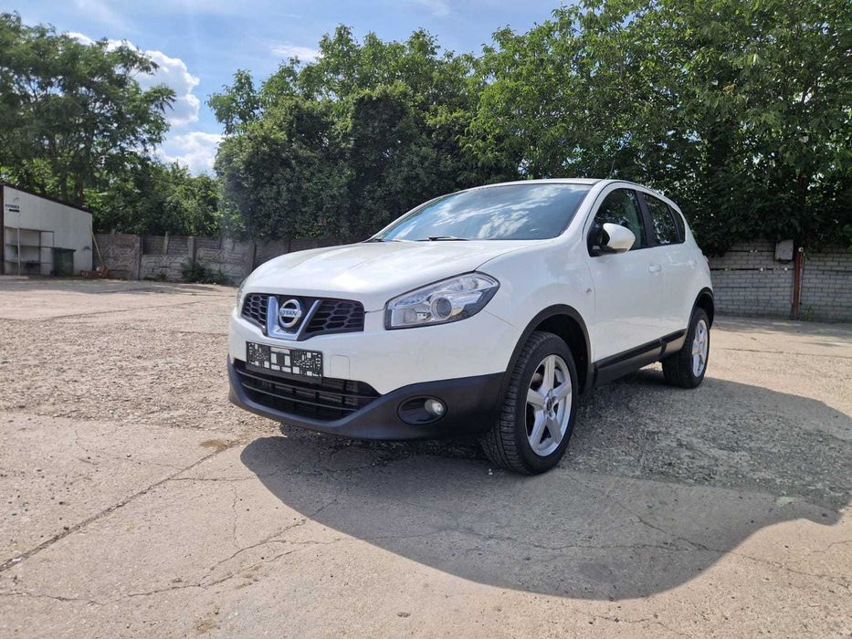 NISSAN Qashqai 2012