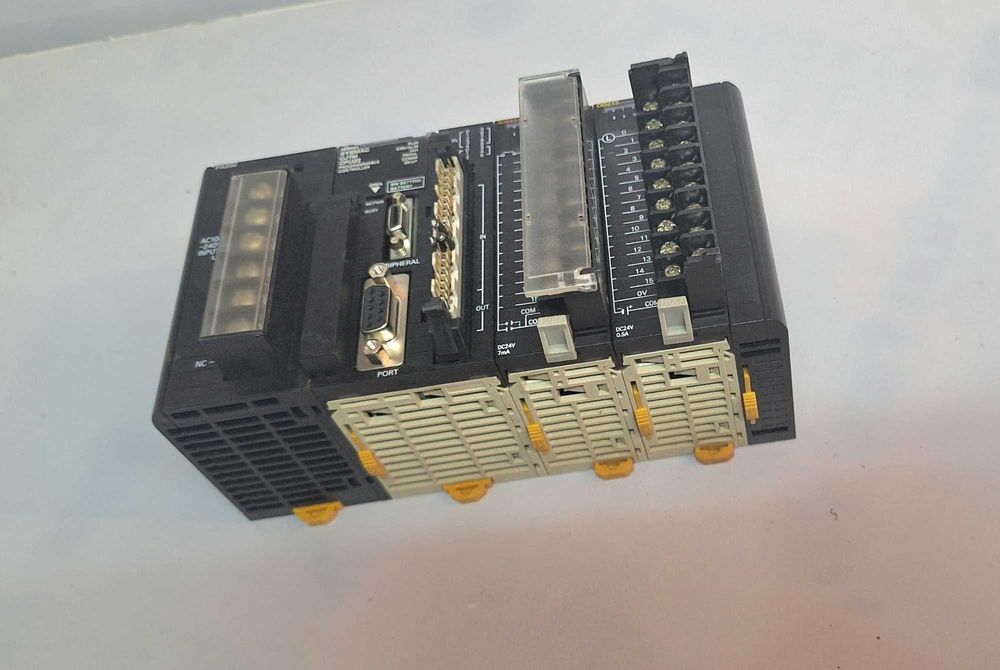 vind PLC Omron CJ1M CPU22 +ID211 + OD212, 48in/out