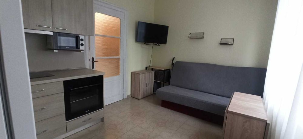 Дава се под наем Тристаен апартамент в Бургас, Център - 65 кв.м за 500 € - Снимка #6